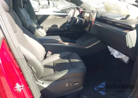 2026 Tesla Model X All-Wheel Drive z USA, uszkodzony, nr VIN 7SAXCAE58TF482662